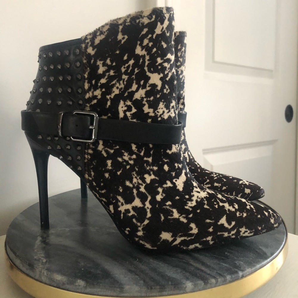 Kenneth Cole Heeled Booties